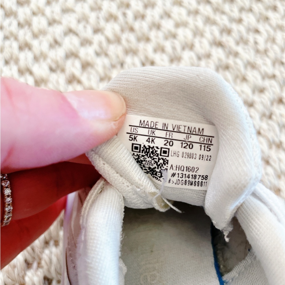 adidas Ozelia ‘White’ Toddler Sneakers Size 5 (TD) - Picture 6 of 7